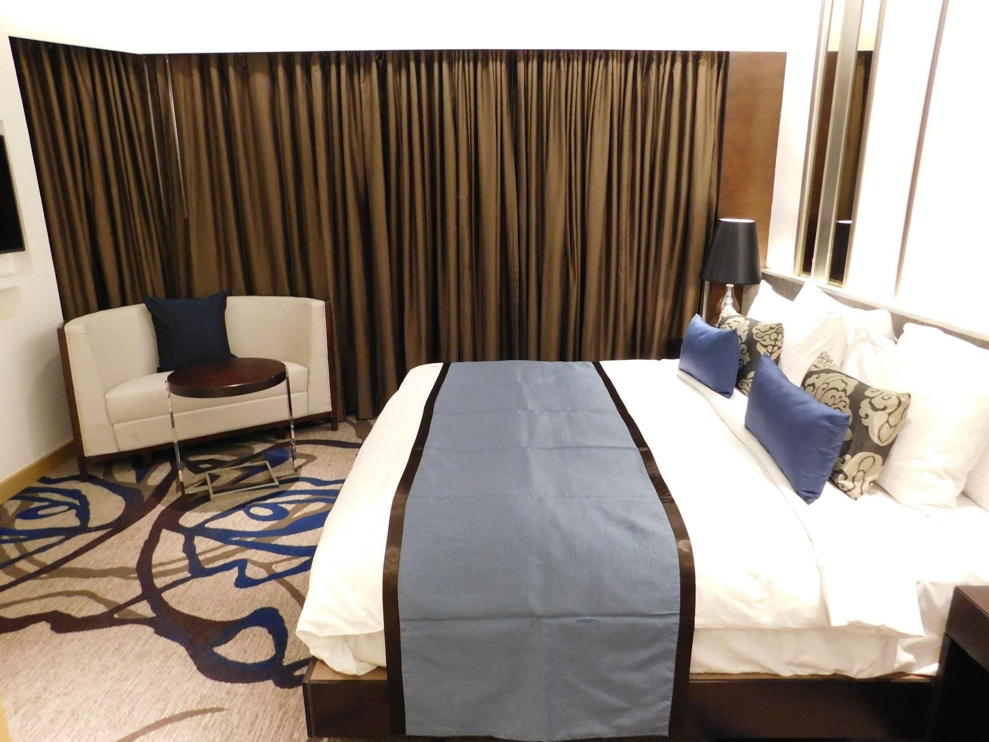Hotel Pride Plaza Hotel, Aerocity 5*
